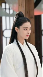 ​看到才貌双全张馨予的画作，都感叹她可以去当画家了