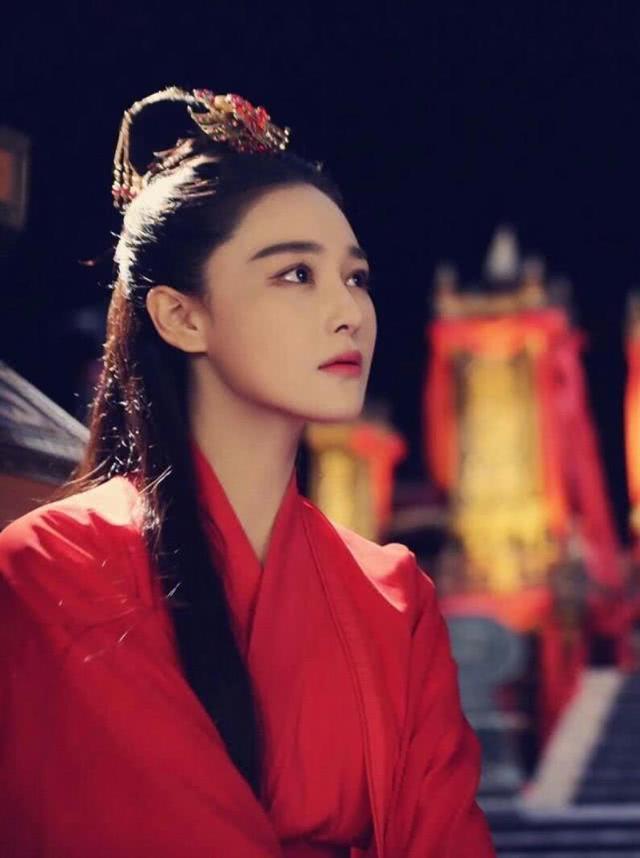 看到才貌双全张馨予的画作,都感叹她可以去当画家了