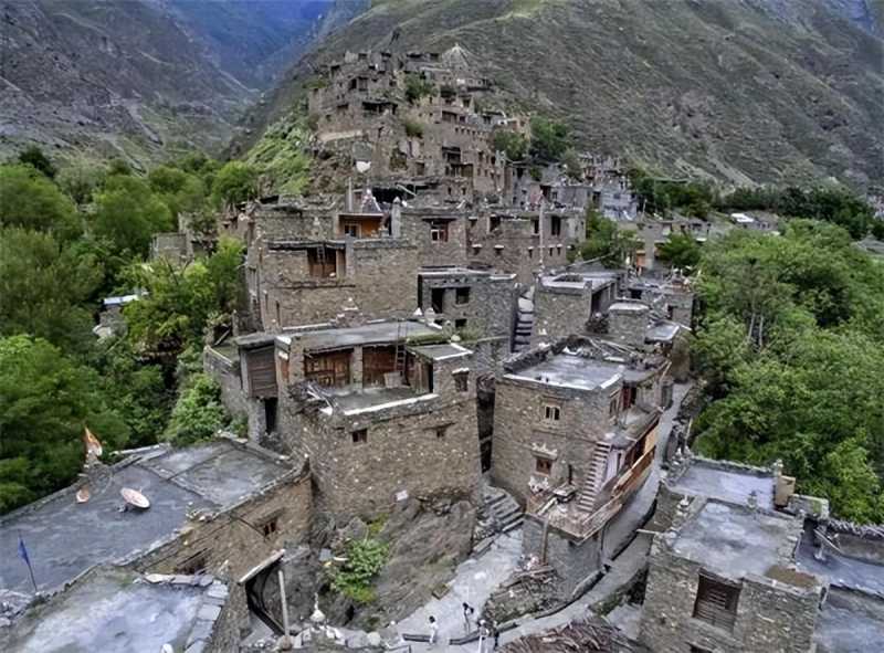 碉房读音(藏式特色民居建筑) 碉房读音(藏式特色民居建筑)