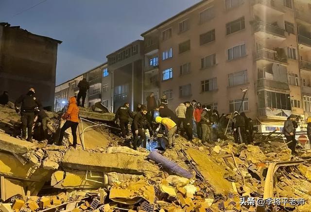 土耳其遭受地震灾害（土耳其1天两次7.8级大地震）(5)