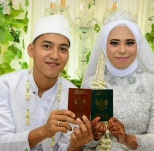 ​29岁女教师与19岁学生结婚引争议，称自己此前从未谈过恋爱