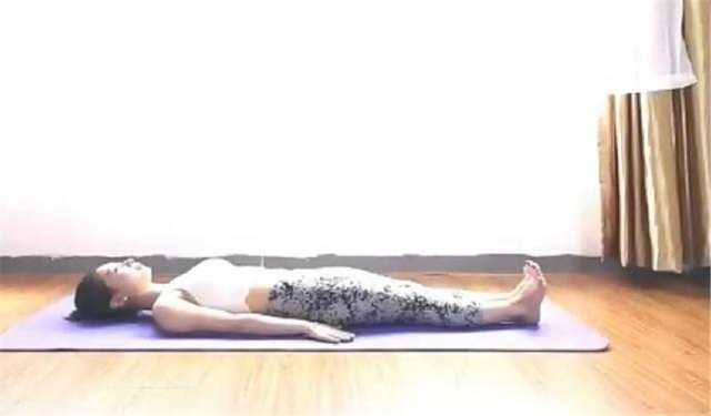 5个步骤完成肩倒立:学会几个关键技巧,倒立再也不难了!