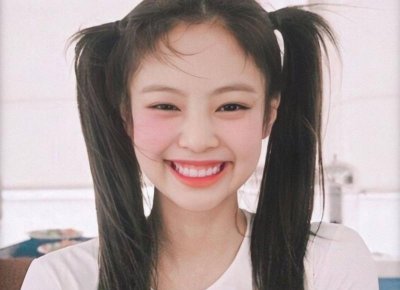 ​怎么发消息试探他喜不喜欢你(肢体动作判断他喜不喜欢你)