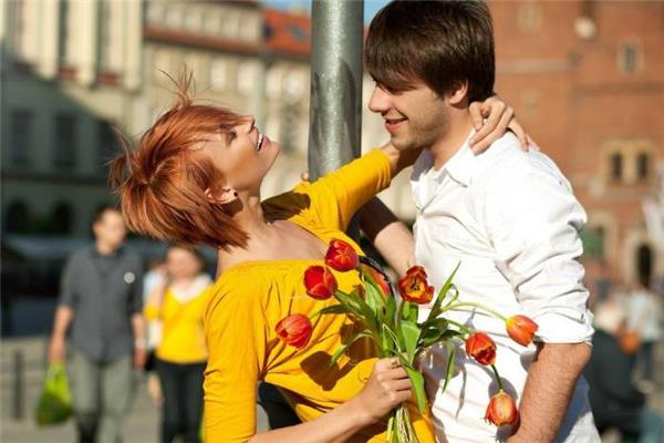 朋友变恋人好吗 怎样从朋友发展成情侣 朋友变恋人好吗 怎样从朋友发展成情侣