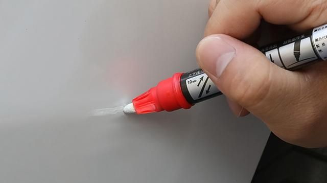 衣服上油漆笔怎么擦掉