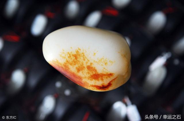 真正的和田玉籽料有哪些（和田玉籽料的9大特点）(2)