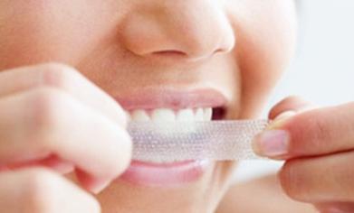 牙黄怎么变白最快最有效（牙黄不要怕4种方法变白）(2)