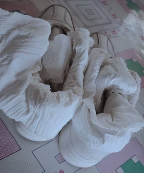 黄卫生纸可以包鞋,能用原浆纸包白鞋子吗