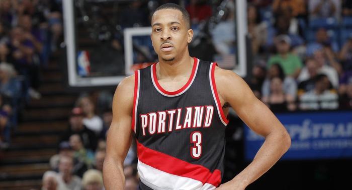 NBA球员的增高方法，乔丹因太矮被校队拒绝，林书豪狂长30厘米