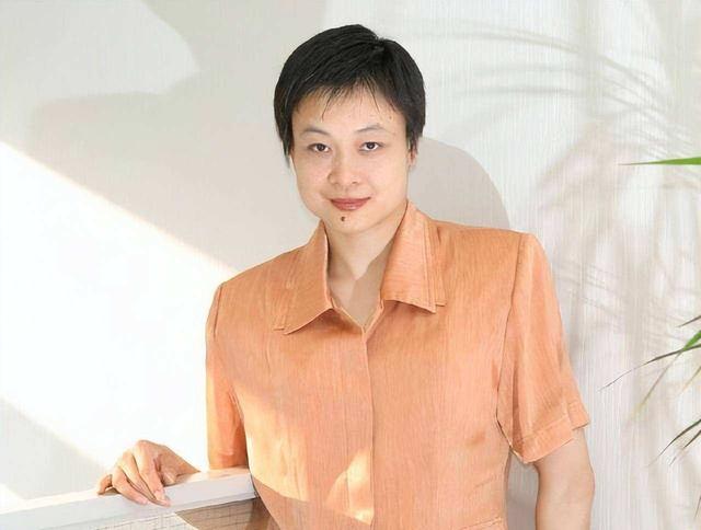 邓亚萍评价何智丽（加入日本国籍的何智丽）(16)