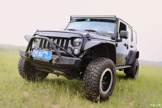 20款两门牧马人越野（硬汉才能驾驭大吉普）(1)