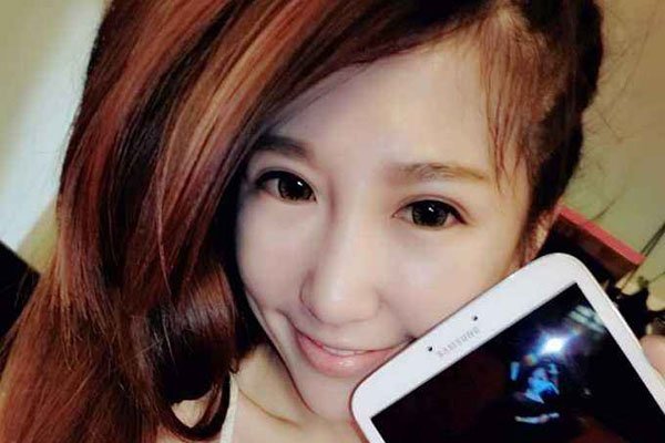 lol女证明球王贝拉部分材料 七煌球王贝拉为什么会离启证明