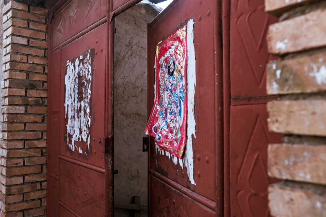 丹葛尔古城位于青海省，地处黄河北岸，西海之滨，湟水源头