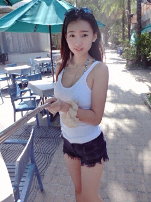 马来妹“美艳姐姐”曝光