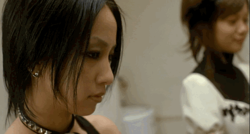 日本国宝级歌姬（失去听力10年的日本歌姬）(12)