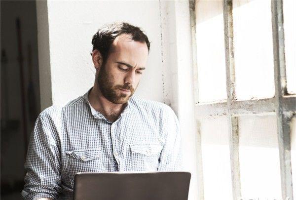 已婚男上司想睡你的表现 有这6种表现就得当心啦