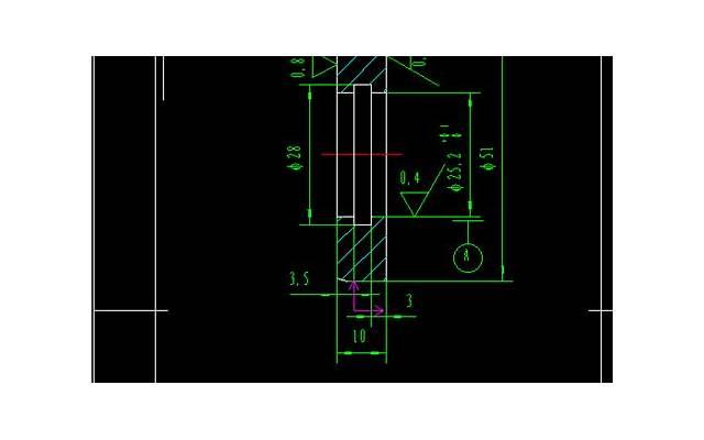 一男子和妻子散步，他趁妻子不注意，收下陌生女子给他的名片