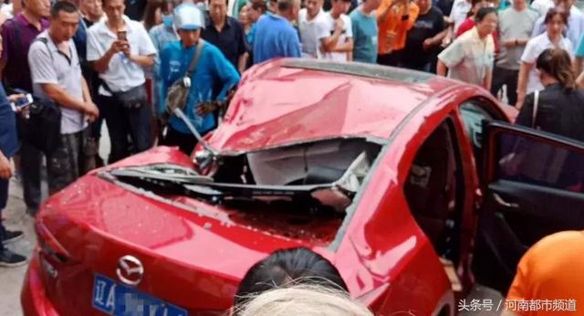 沈阳和平南街跳楼事件（沈阳三好街一对男女跳楼）(1)