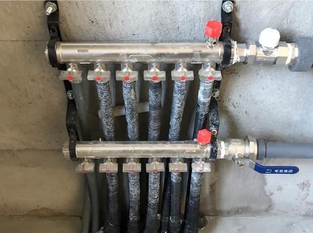 开暖气要开加湿器吗，家里暖气太暖了，怎么办？图7