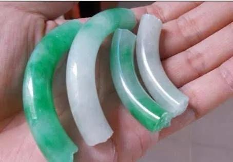 鉴别翡翠最简单的方法是什么（鉴别翡翠的三个方法）(1)