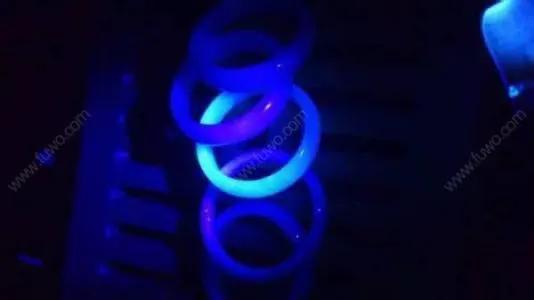 鉴别翡翠最简单的方法是什么（鉴别翡翠的三个方法）(3)