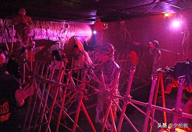武汉欢乐谷万圣欢乐节 全新鬼屋令人心潮澎湃