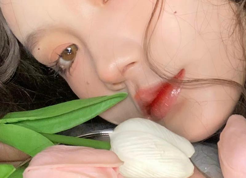 男生搂腰是想试探什么？