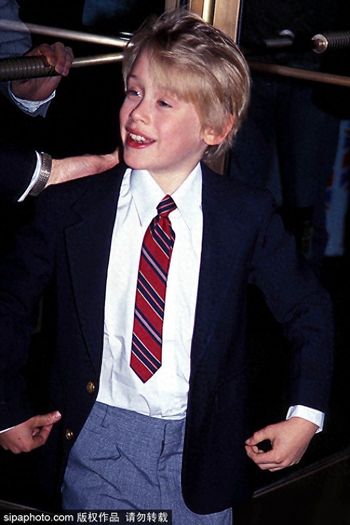 他因《小鬼当家》成为最火童星 14岁就赚800万 长大后却一蹶不振