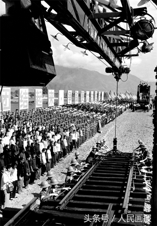 还记得吗，曾有一支部队叫“铁道兵”
