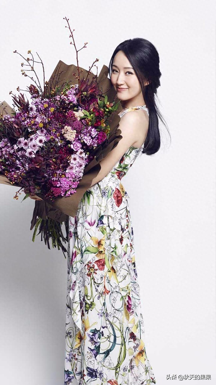 杨钰莹,1971年5月11日出生于江西省南昌市,带给我们的完美声线