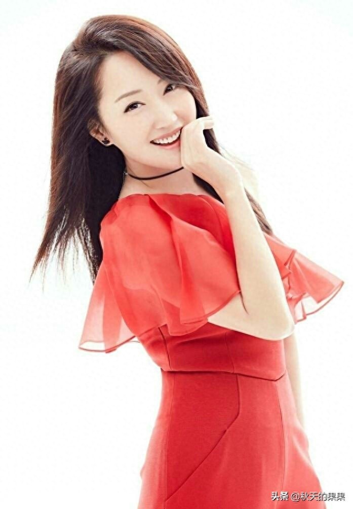 杨钰莹,1971年5月11日出生于江西省南昌市,带给我们的完美声线