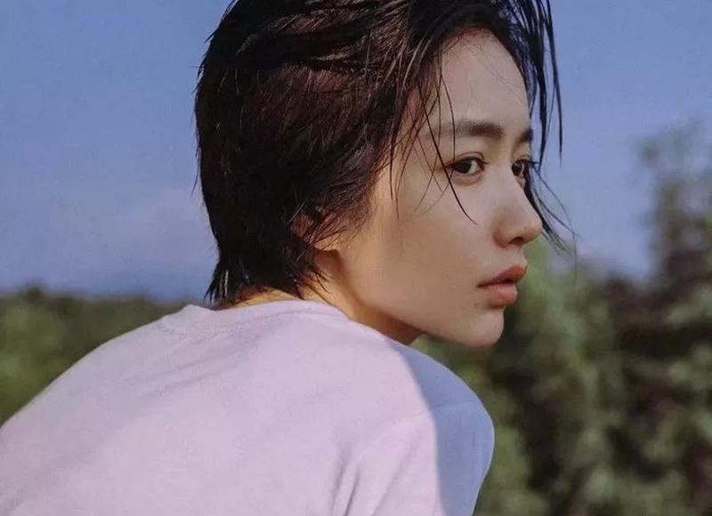 75岁老人直言：雇请住家保姆来养老，就是一场残酷无情的金钱交易