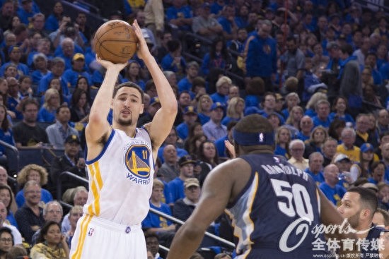 73胜!!!勇士破20年纪录 库里砍46分三分破400