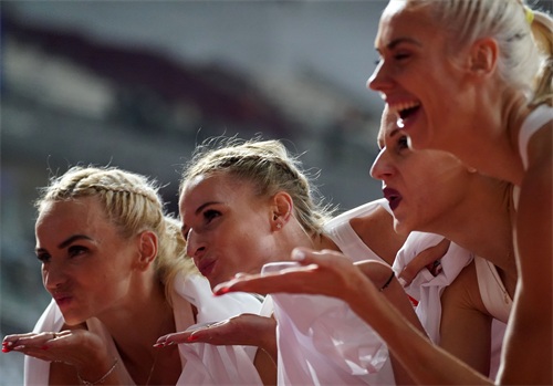 田径——女子4X400米接力决赛赛况